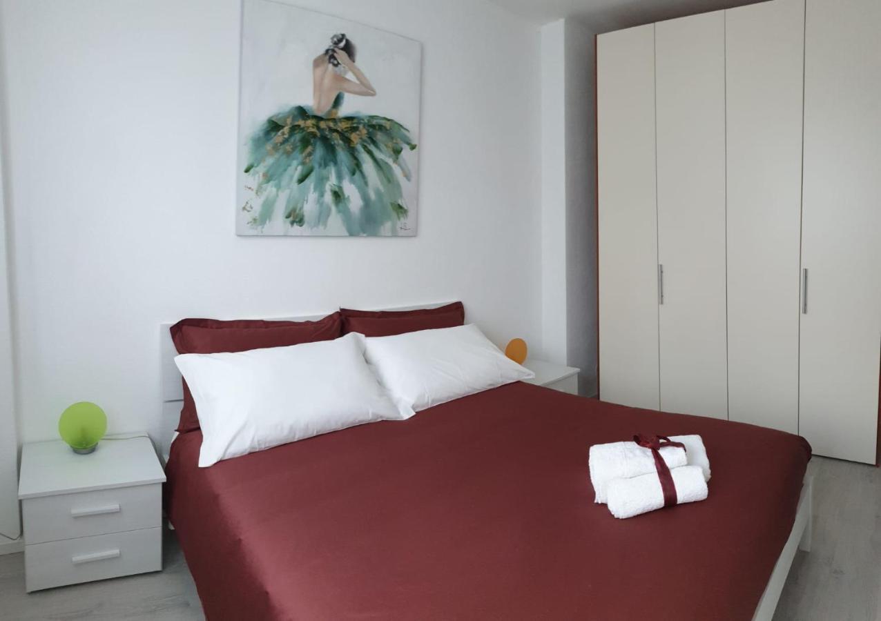 Oltre Le Nuvole Apartman Cuneo Kültér fotó